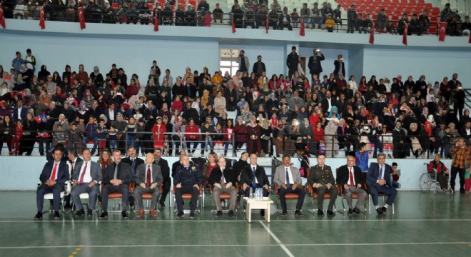 Pasinlerde milli coşku doruktaydı