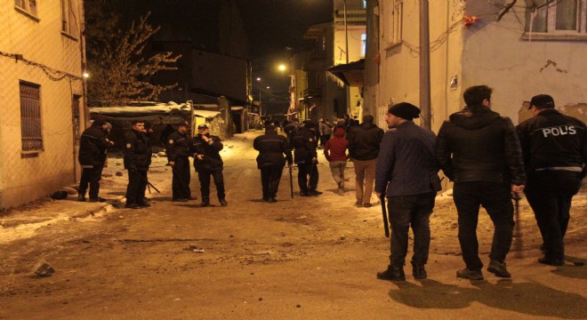 Polis kavganın büyümesini önledi