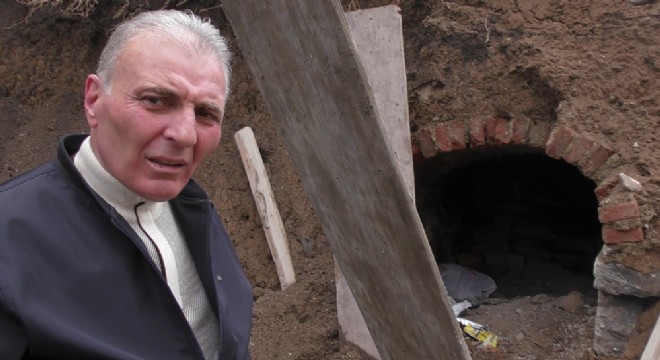 Polonyalı yarbayın naaşı sahipsiz kaldı