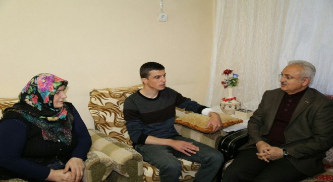 ‘Rabbim milletimize ordumuza zeval vermesin'