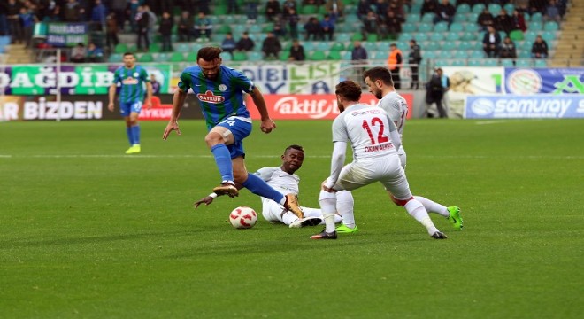 Rizespor, Balıkesirspor'u puansız gönderdi: 3-0