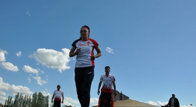 Romanya'dan Balkan şampiyonu olarak döndü