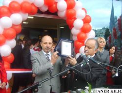 İzmir'e Nenehatun Kız Yurdu