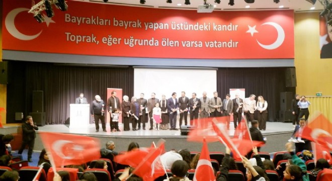 ‘Sanal dünyanın sarmalında vatan'