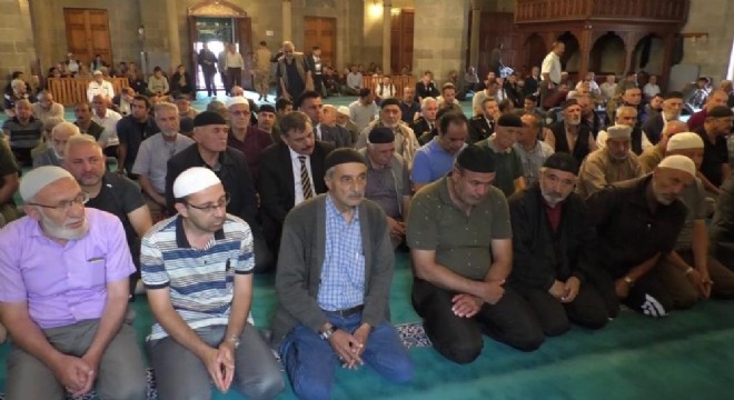 Şehidler mevlit ve hatimle anıldı