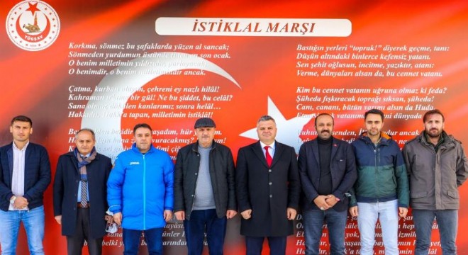 ‘Şehit ve gazilerimiz başımızın tacıdır'
