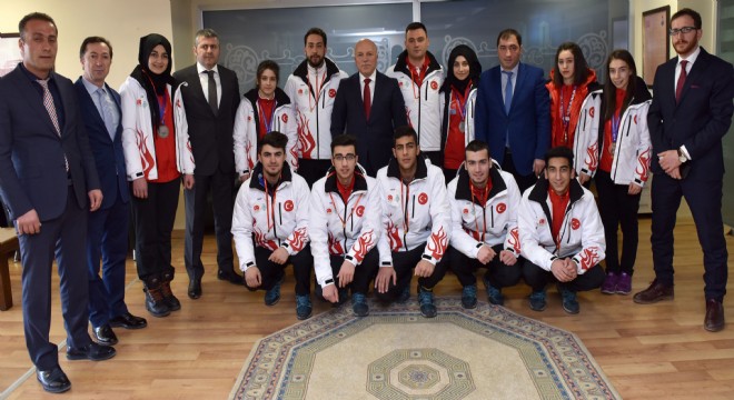 Sekmen EYOF yıldızlarını ödüllendirdi