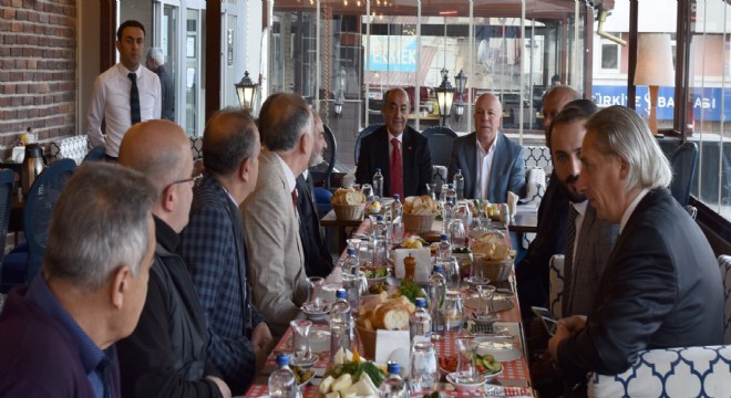 Sekmen: ‘Erzurum'u yeniden ihya ediyoruz'