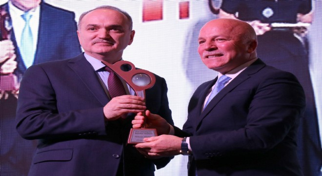 Sekmen “Yılın Belediye Başkanı” seçildi