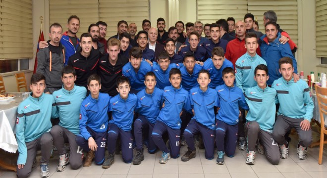 Sekmen'den genç yıldızlara futbol dersi