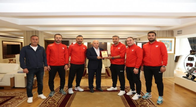 Sekmen'e spor yatırımları teşekkürü