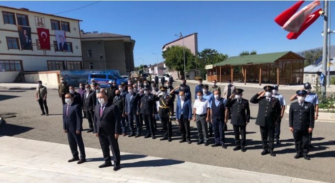 Şenkaya'da Zafer Bayramı törenle kutlandı