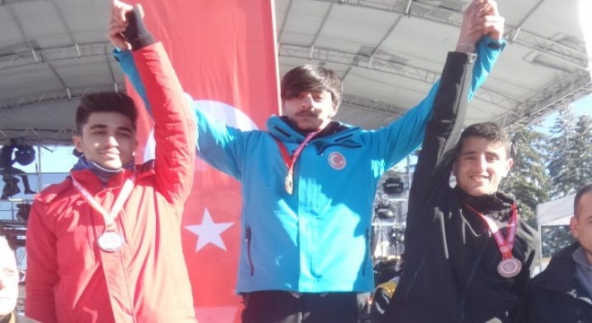 Şimşek Ilgaz'dan madalyayla döndü