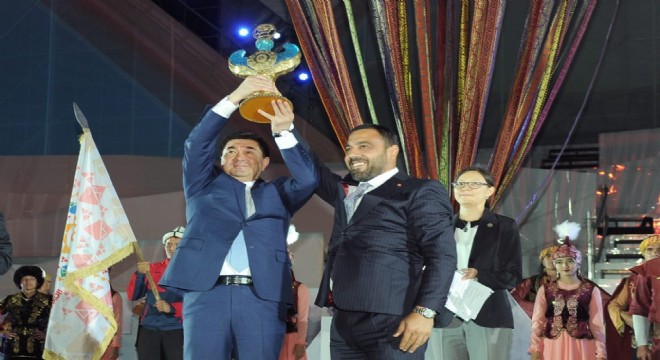Spor camiasında Dünya Göçebe Oyunları sevinci