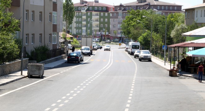 Şükrüpaşa'da yolları güncelleştiriliyor