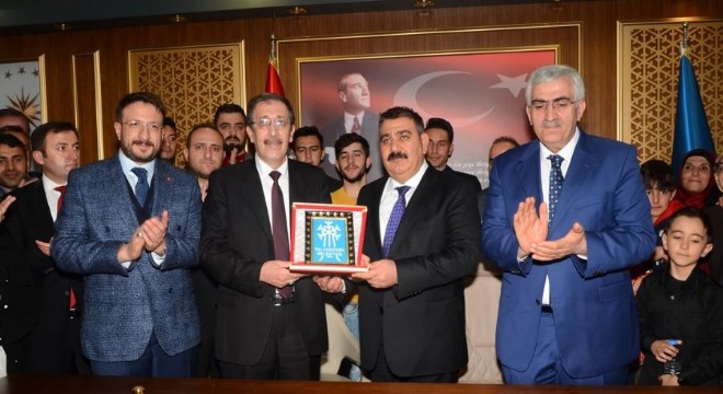 Sunar, Bulutlar'dan görevi devraldı