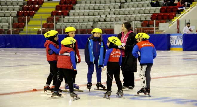 Sürat Pateni yarışları Erzurum'da başladı