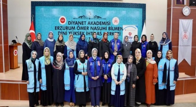TDV Kadın Kollarından istişare etkinliği