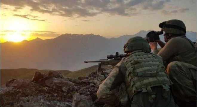 TSK'nın 'Pençe'si hainlerin inlerini başlarına yıkıyor