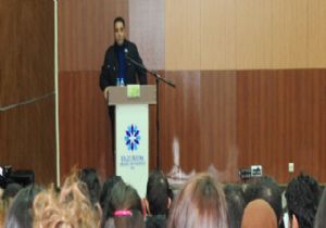 Prof. Dr. Can akademik özgürlüğü anlattı 