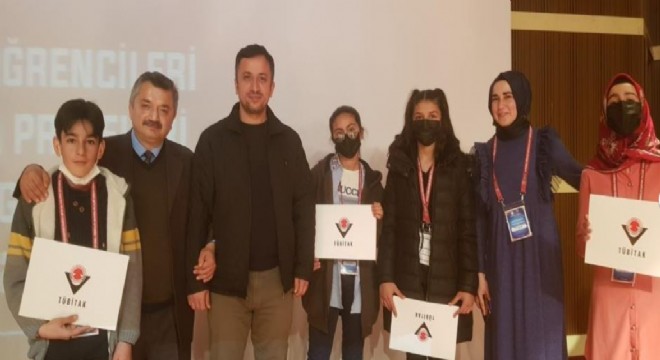 TÜBİTAK'tan Ahmet Yesevi ‘ye 2 ödül