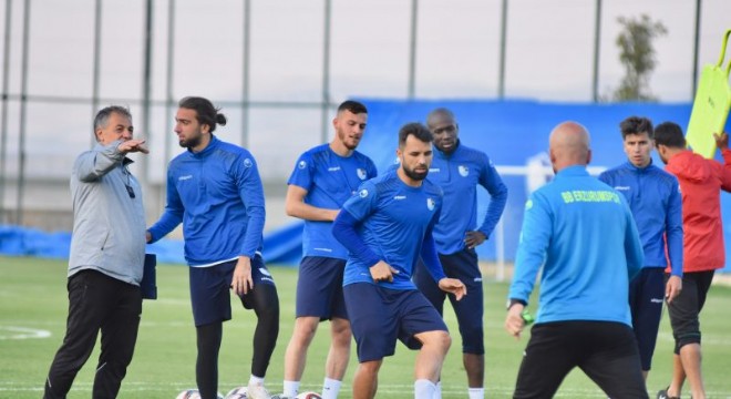 Taraftar Bayarslan'ı öneriyor