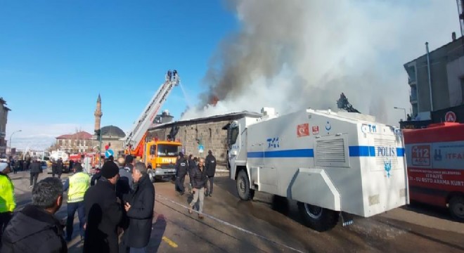 Taşambarlar'da yangın söndürüldü