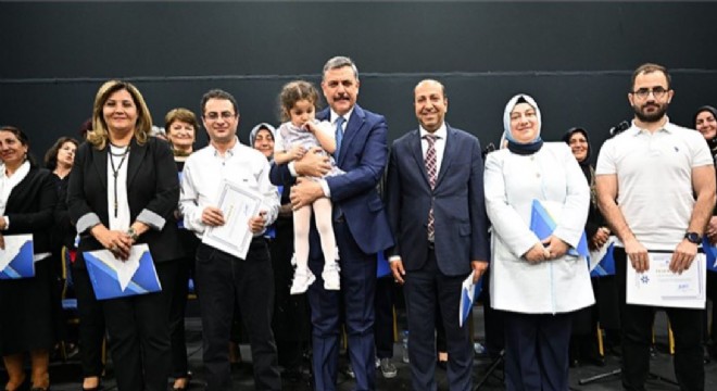 Tazelenme Üniversitesi'nde Yıl Sonu coşkusu
