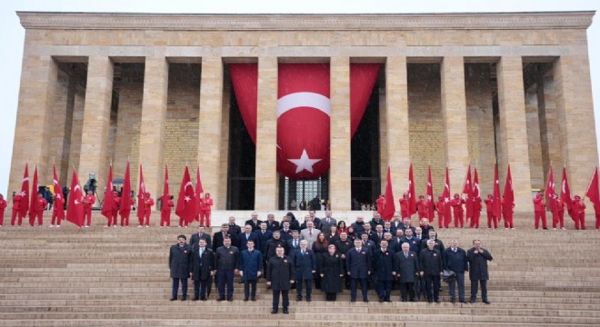 Tekin, öğrencilerle Anıtkabir’i ziyaret etti