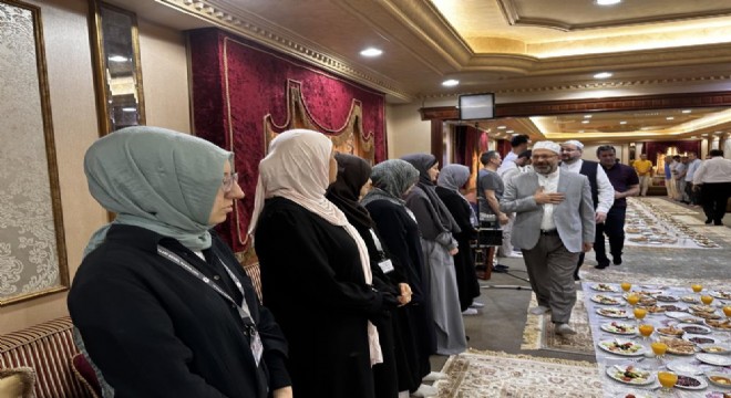 Türk hacıların yaş ortalaması 62 oldu
