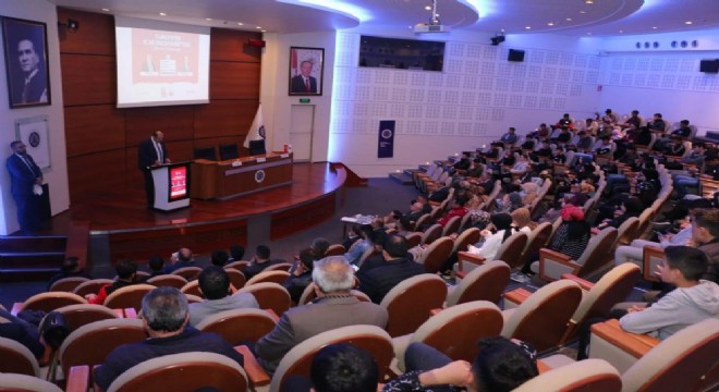 Türkiye'nin iç ve dış siyaseti Aziziye'de konuşuldu