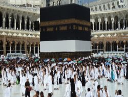 Görmez, “öğrencilere umre turu”nu değerlendirdi