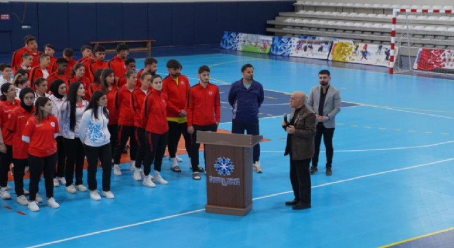 ÜNİLİG futsal şampiyonası başladı