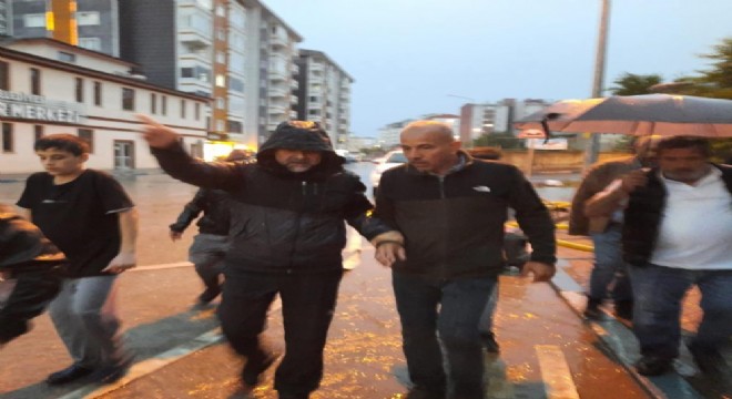 Uçar: Tüm birimlerimizle seferberiz
