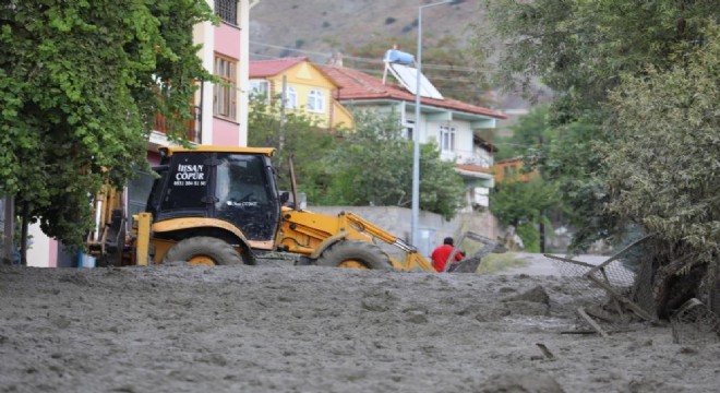 Üzümlü'de yaralar sarılıyor