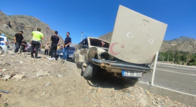 Uzundere çıkışında trafik kazası: 2 yaralı