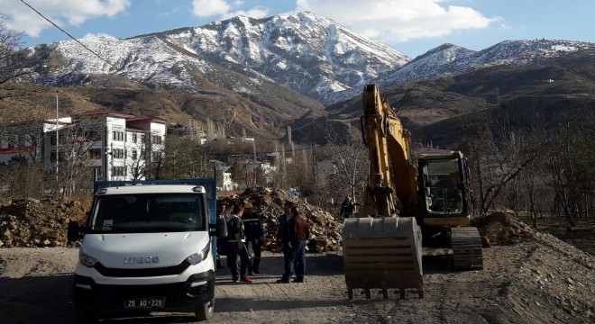 Uzundere'de altyapı seferberliği
