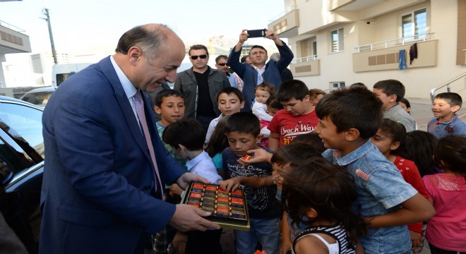 Vali Azizoğlu'ndan 23 Nisan mesajı