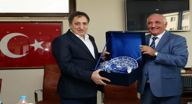 Vali Küçük'ten Dadaşlık tarifi