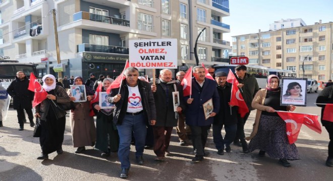 Vanlı Ailelerin evlat nöbeti sürüyor