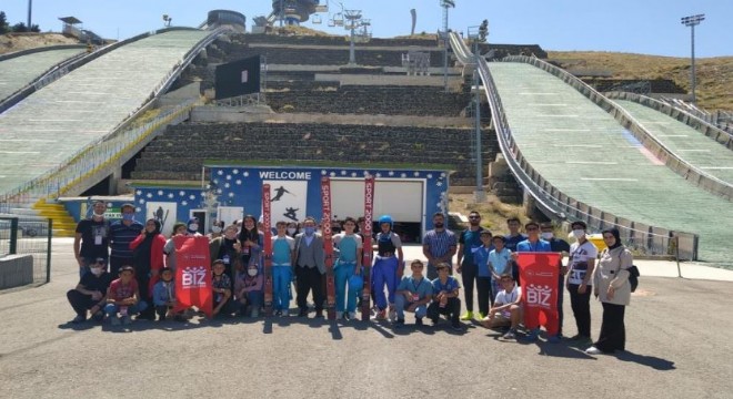 Vanlı öğrencilerden Erzurum'a övgü