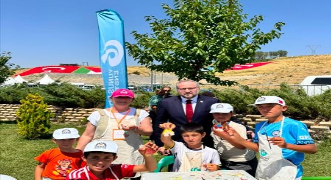YEE, 955. yıl coşkusunu paylaşıyor