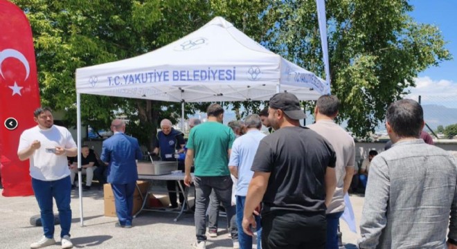 Yakutiye Belediyesinden aşure etkinliği