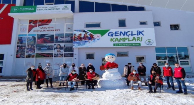 Yakutiye Gençlik Barış Manço'yu andı