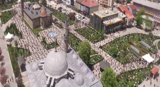 Yakutiye'de Cuma coşkusu