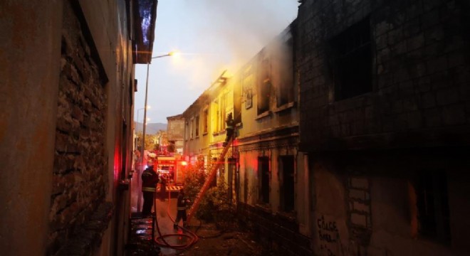 Yakutiye'de terk edilmiş binada yangın