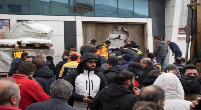 Yangında ölü sayısı 2'ye yükseldi