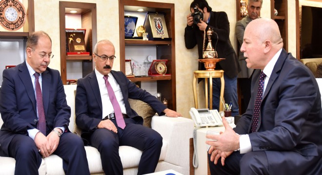 Yatırım birincisi Sekmen'e tebrik