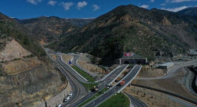 Yeni Zigana Tüneli'nden 1,5 ayda 251 bin araç geçti