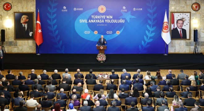 ‘Yeni ve sivil bir anayasa yeni bir yol haritasıdır'